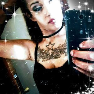 Meet your Posher, Alayna